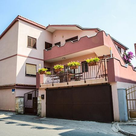 Apartments Ema Pula Exterior foto
